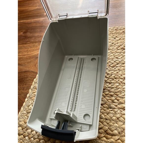 Vintage Computer Disk Storage Box Clear Lid Holds 3.5" Model 1618A - Picture 6 of 6